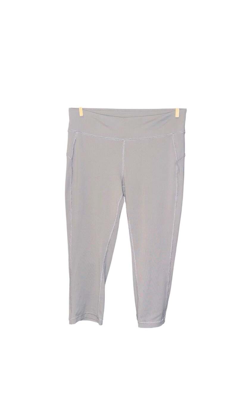 Alo Sport Capri Leggings Size M Gray Workout Yoga Pants